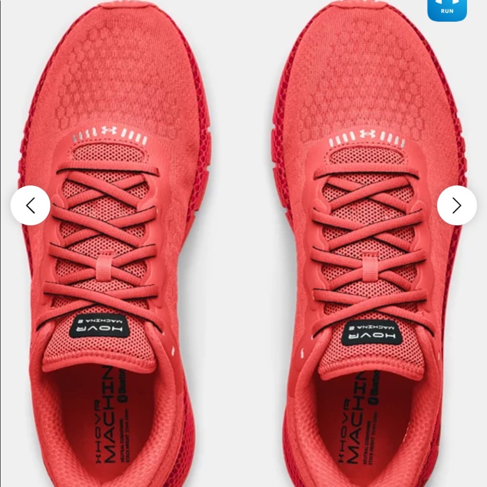 UNDER ARMOUS. Size 7 sneakers. Fun color. Gently used